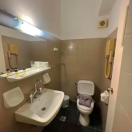 Vassilikon 3*