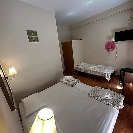 Vassilikon 3* Káto Loutrákion